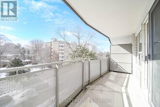 10 Shallmar Blvd in Toronto, ON - Building Photo - Building Photo