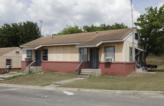 201 Lynn Dr in Harker Heights, TX - Building Photo - Building Photo