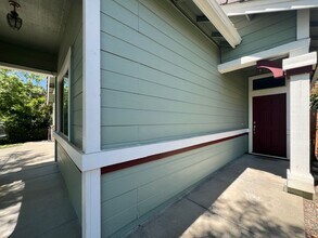 9165 Rizes Way in Elk Grove, CA - Building Photo - Building Photo