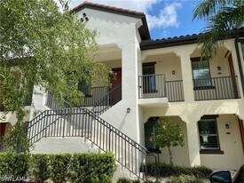 15114 Palmer Lake Cir in Naples, FL - Building Photo