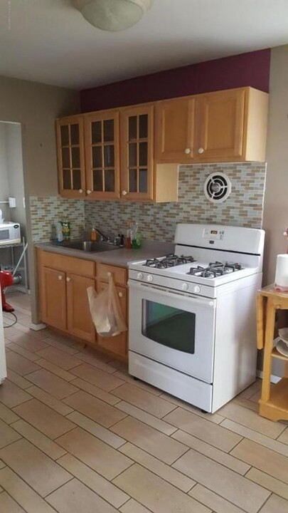 1319 Eisenhower St in Lakewood, NJ - Building Photo