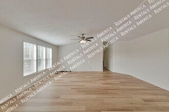 11140 W Windchime Dr in Tucson, AZ - Building Photo - Building Photo