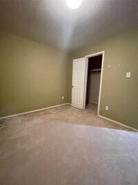 634 Sweet Flower Dr photo'
