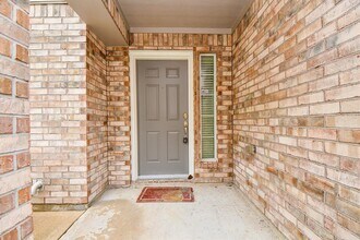 1115 Eden Park Ln in Houston, TX - Building Photo - Building Photo