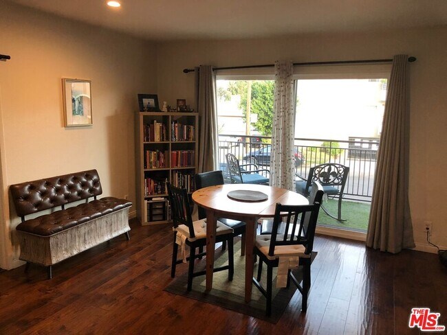5003 Tilden Ave-Unit -109 in Los Angeles, CA - Building Photo - Building Photo