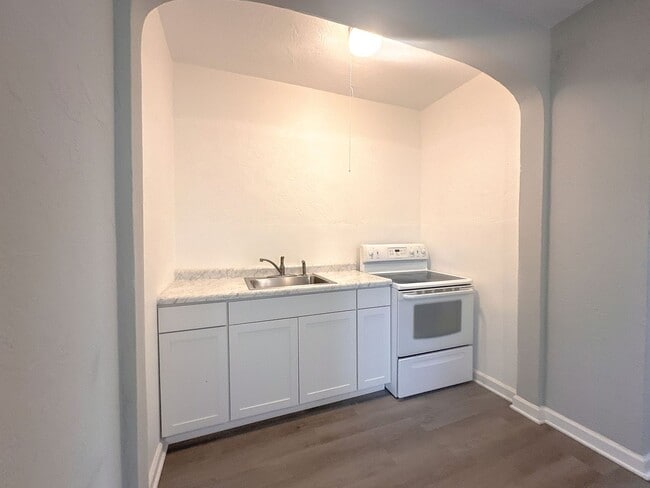 property at 601 N Main St