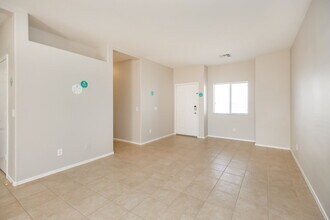 2300 E Magma Rd in San Tan Valley, AZ - Building Photo - Building Photo
