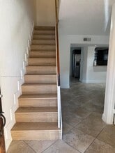 2555 W 53rd St in Hialeah, FL - Building Photo - Building Photo