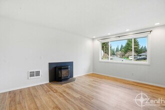 13801 NE 40th St in Vancouver, WA - Building Photo - Building Photo