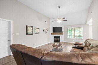 1133 Old Charlotte Trace in Clarksville, TN - Building Photo - Building Photo