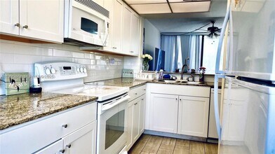 2931 SW 87th Terrace in Davie, FL - Building Photo - Building Photo