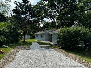 8 Drumlin Rd in Westport, CT - Building Photo - Building Photo