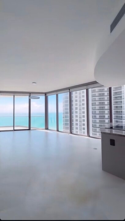 650 NE 32nd St in Miami, FL - Building Photo