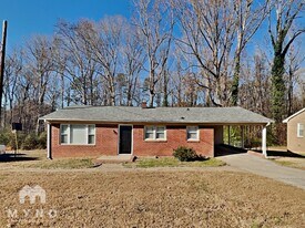 2634 Skyland Dr in Gastonia, NC - Building Photo