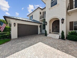 3030 NE 45th St in Fort Lauderdale, FL - Building Photo - Building Photo