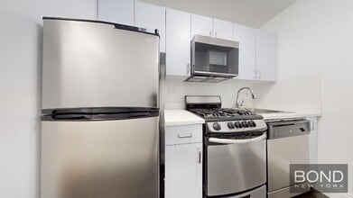 405 E 56th St in New York, NY - Building Photo - Building Photo