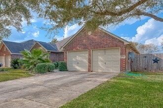 3326 Plymouth Pointe Ln in Missouri City, TX - Building Photo - Building Photo
