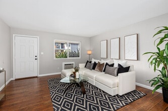 5050 A St, Unit 11 in San Diego, CA - Foto de edificio - Building Photo