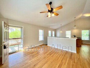 430 Riverview Dr in Asheville, NC - Building Photo - Building Photo