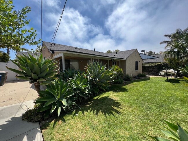 371 Eva St in Ventura, CA - Building Photo - Building Photo