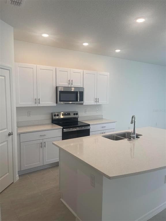 169 Riverfront Wy in Edgewater, FL - Building Photo - Building Photo