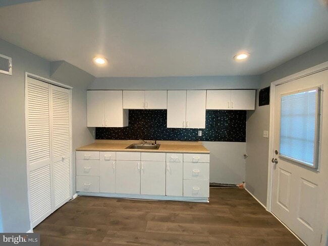 2004 Kelmore Rd in Dundalk, MD - Building Photo - Building Photo