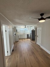 163 Cleveland Ave in Hartwell, GA - Building Photo - Building Photo