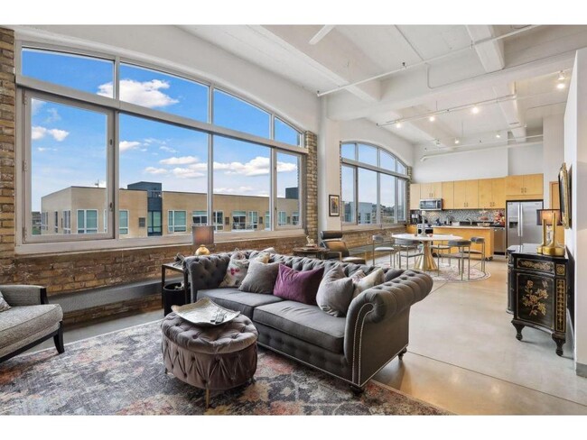 property at 700 N Washington Ave