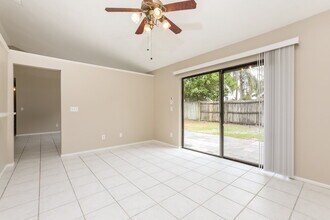 1214 Lacey Oak Dr in Apopka, FL - Building Photo - Building Photo