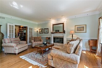 4 Sonoma Rd in Cortlandt Manor, NY - Building Photo - Building Photo