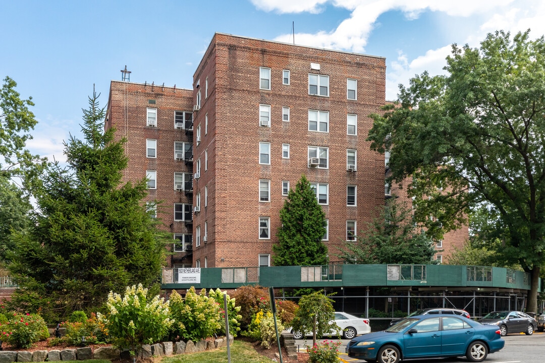 Netherland Gardens Cooperative in Bronx, NY - Building Photo