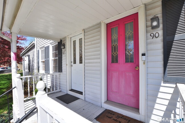 90 Niles Rd in Windsor, CT - Building Photo - Building Photo