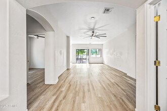 1704 S 79th Glen in Phoenix, AZ - Building Photo - Building Photo