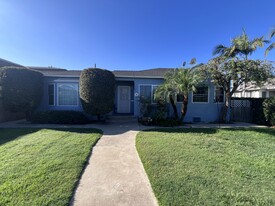 1930 W Redondo Beach Blvd in Gardena, CA - Building Photo