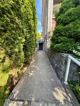 2265 Leclair Dr in Coquitlam, BC - Building Photo - Building Photo
