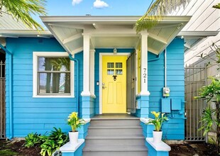 721 Holloway Ave in San Francisco, CA - Foto de edificio - Building Photo