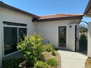 159 N Belmont Rd in Exeter, CA - Building Photo - Building Photo