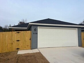 3126 S Byu Aly in Fayetteville, AR - Building Photo - Building Photo