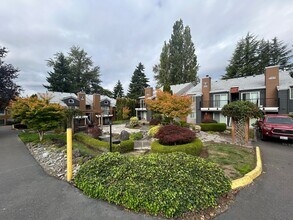 2605 S 272nd St in Kent, WA - Building Photo - Building Photo