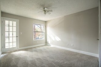 4548 Commander Dr in Orlando, FL - Foto de edificio - Building Photo