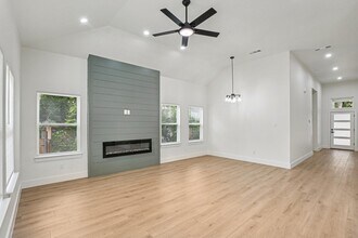 1626 Stoneman St in Dallas, TX - Building Photo - Building Photo