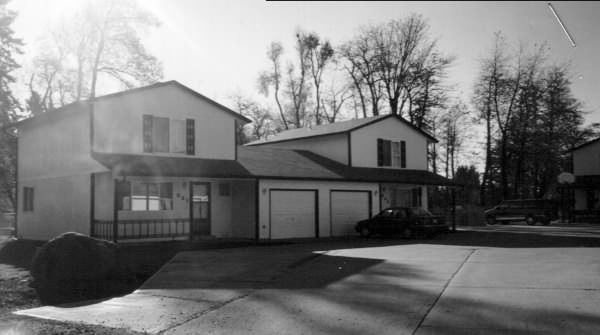 844 12TH St in Washougal, WA - Building Photo