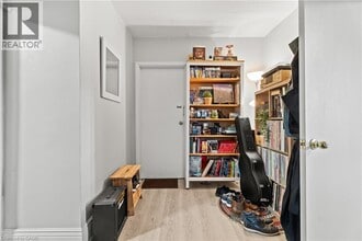 29 Chatham St in Brantford, ON - Building Photo - Building Photo