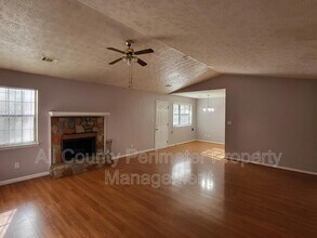 339 Cheryl Ct in Jonesboro, GA - Building Photo - Building Photo