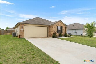 5102 Karen Grn Dr in Killeen, TX - Building Photo - Building Photo
