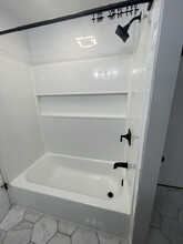 5965 Teakwood Dr in Greendale, WI - Foto de edificio - Building Photo