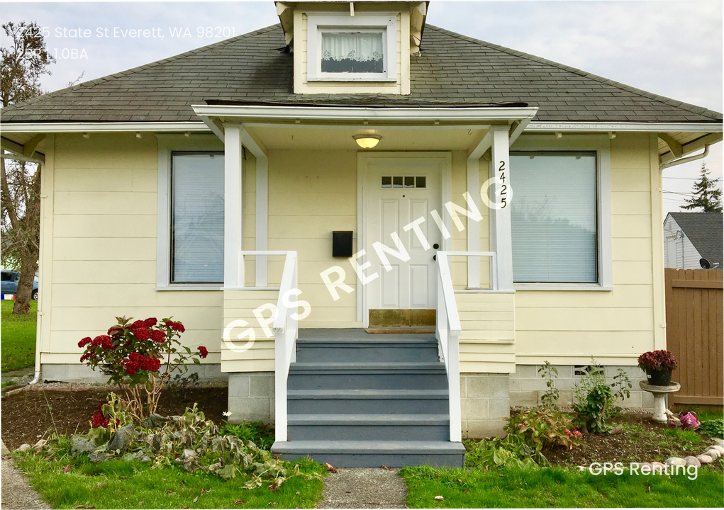 2425 State St in Everett, WA - Foto de edificio