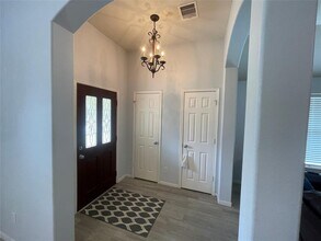 1916 Grandoak Dr in Pearland, TX - Building Photo - Building Photo