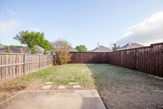 9900 Presthope Dr in Frisco, TX - Building Photo - Building Photo