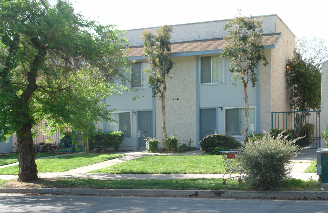 2 Units in Pasadena, CA - Foto de edificio